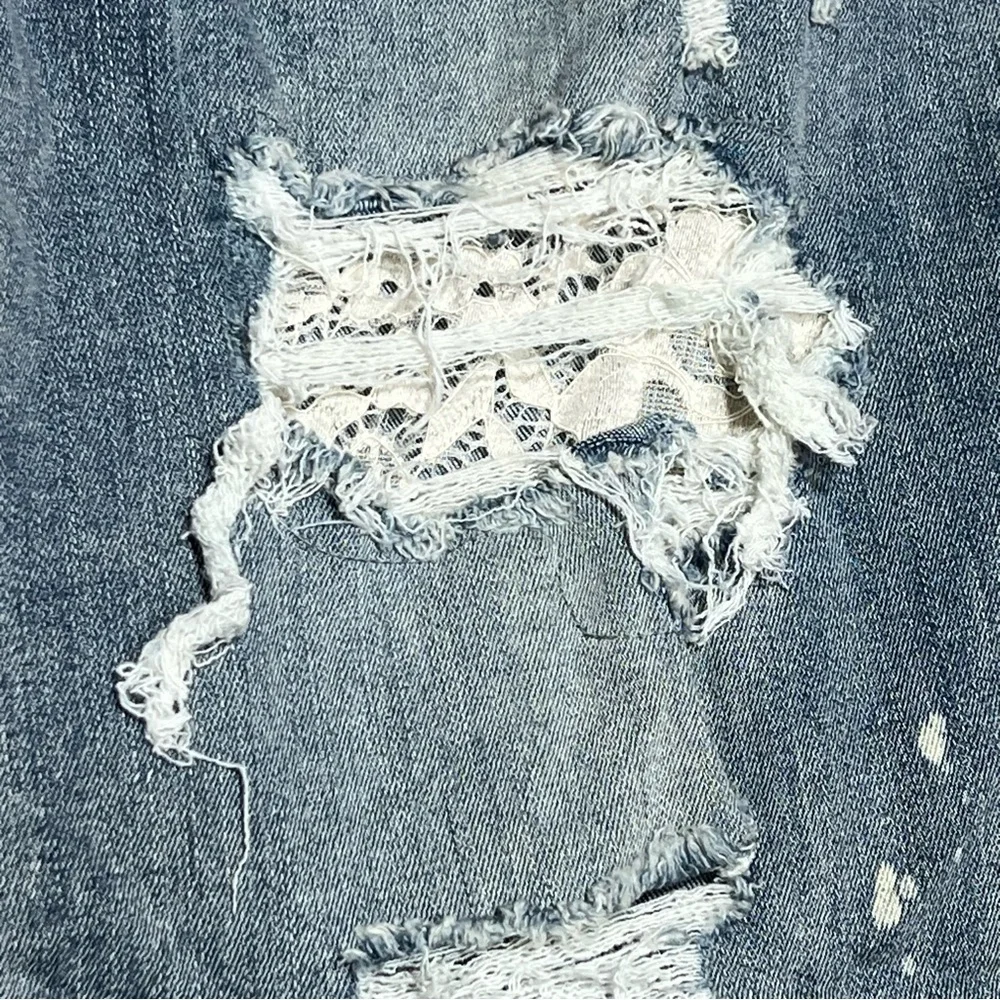 Judy Blue Jeans Skinny Distressed Lace Detail Splatter JB88432 LW Sz. 20W NWT - Picture 4 of 12